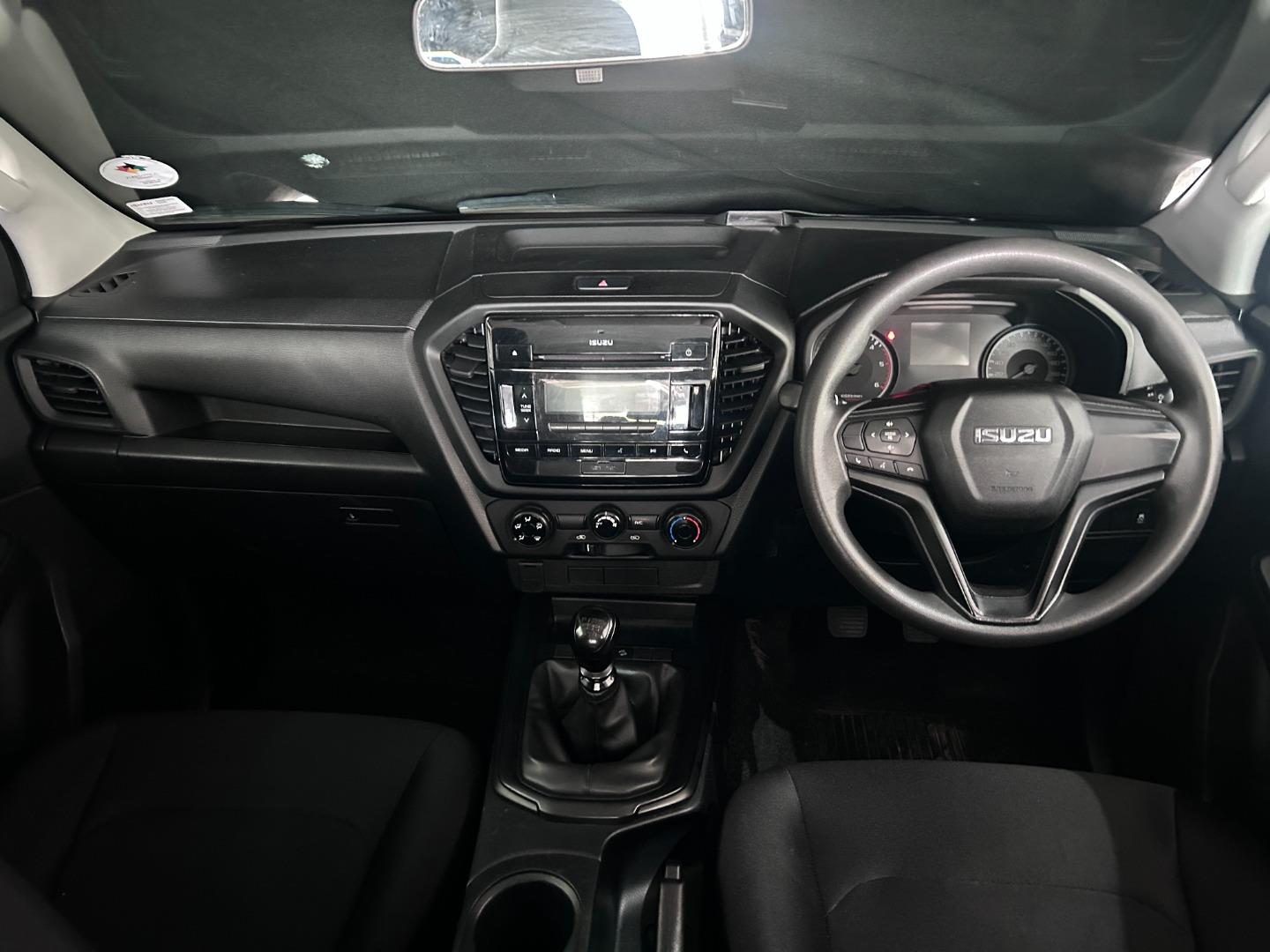 2023 Isuzu D-Max 1.9TD Double Cab L (Manual)