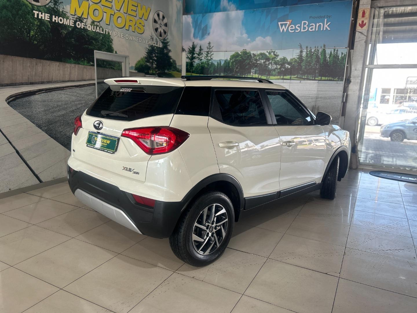 2023 Mahindra XUV300 1.5TD W8