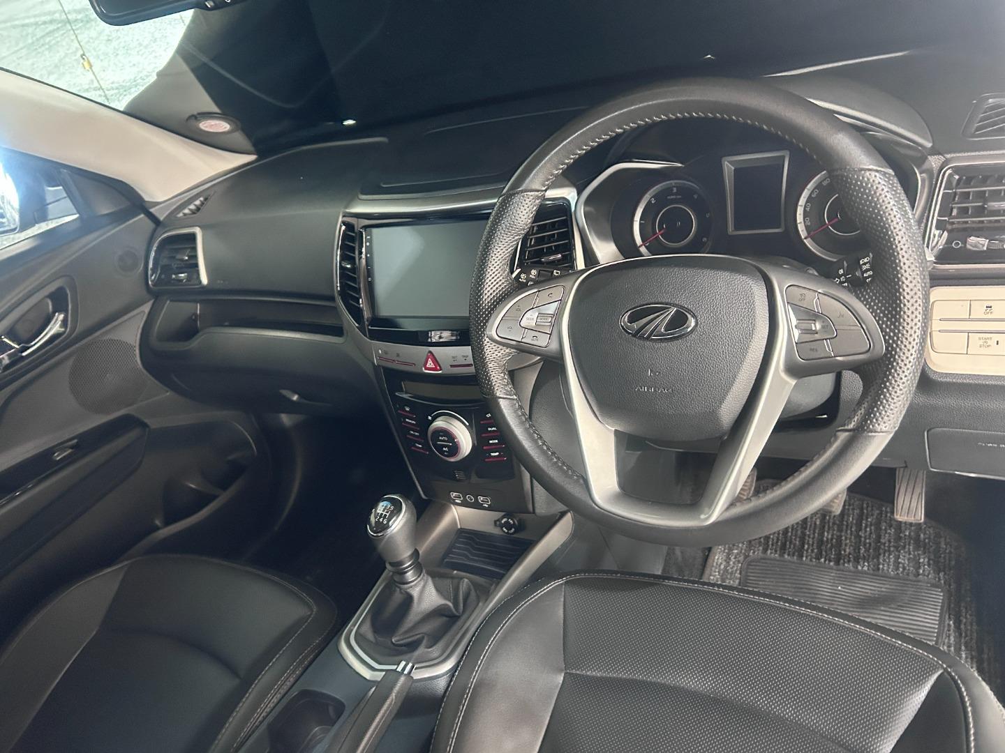2023 Mahindra XUV300 1.5TD W8