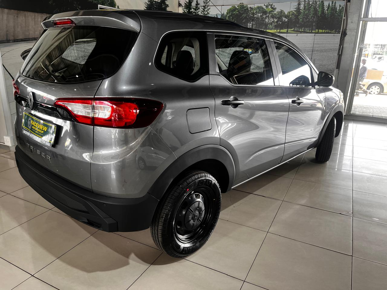 2026 Renault Triber 1.0 Evolution