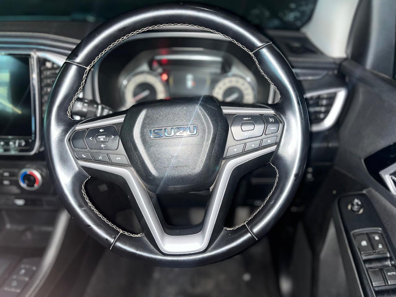 2023 Isuzu mu-X 3.0TD LS 4x4