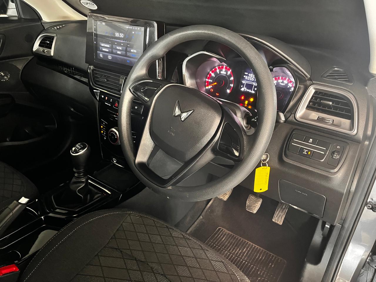 2025 Mahindra XUV 3XO 1.2T MX2 Manual