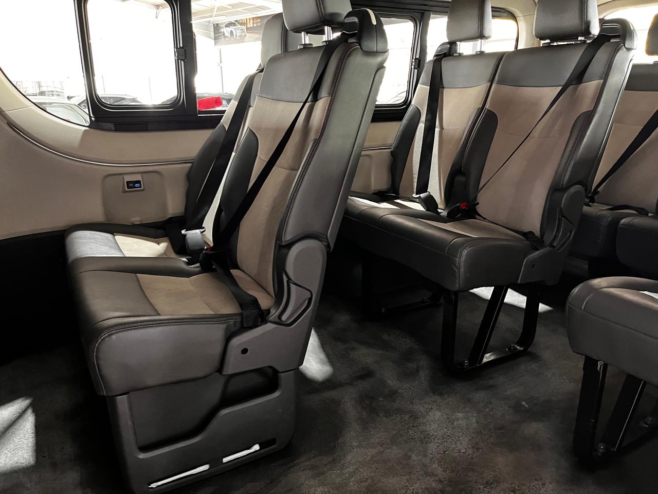 2023 Toyota Quantum 2.8 LWB Bus 11-Seater GL