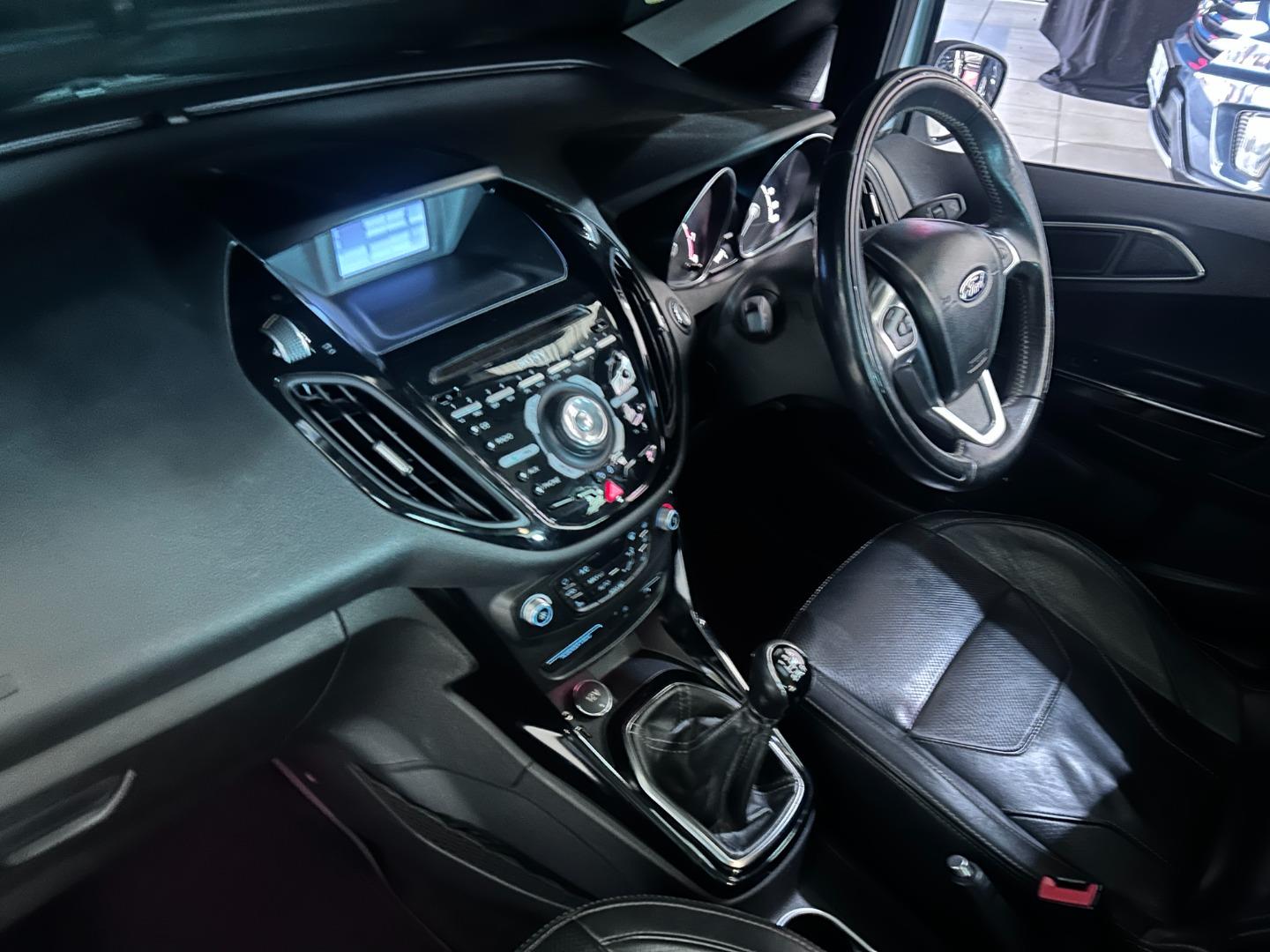 2016 Ford B-Max 1.0T Titanium