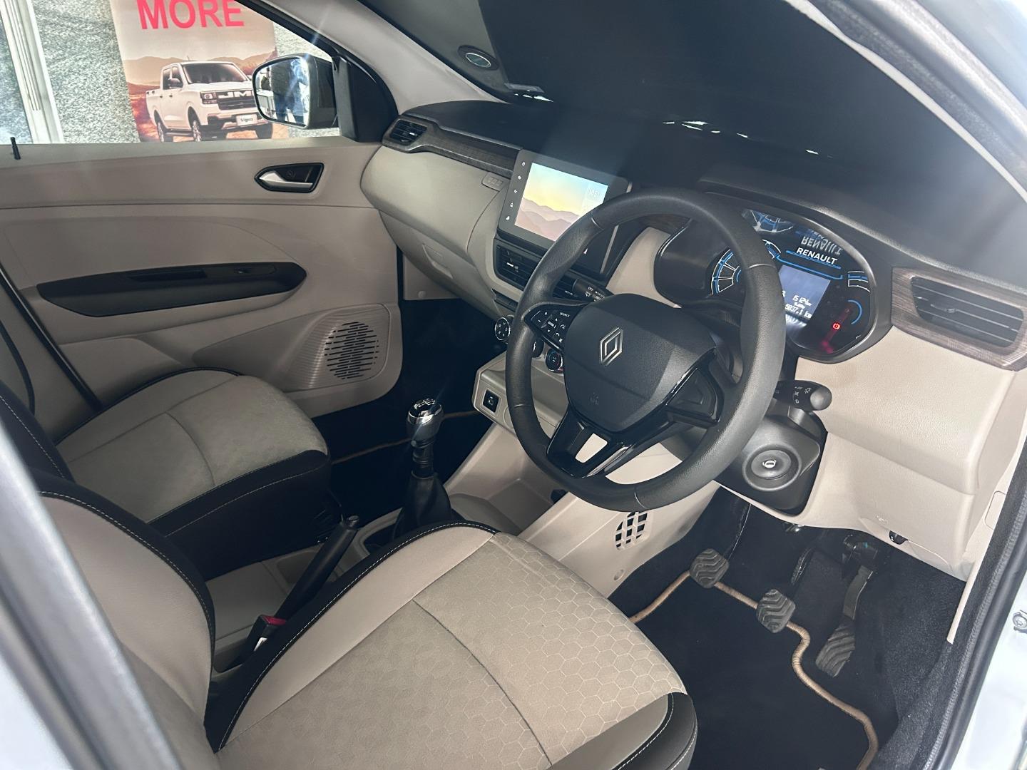 2026 Renault Triber 1.0 Techno