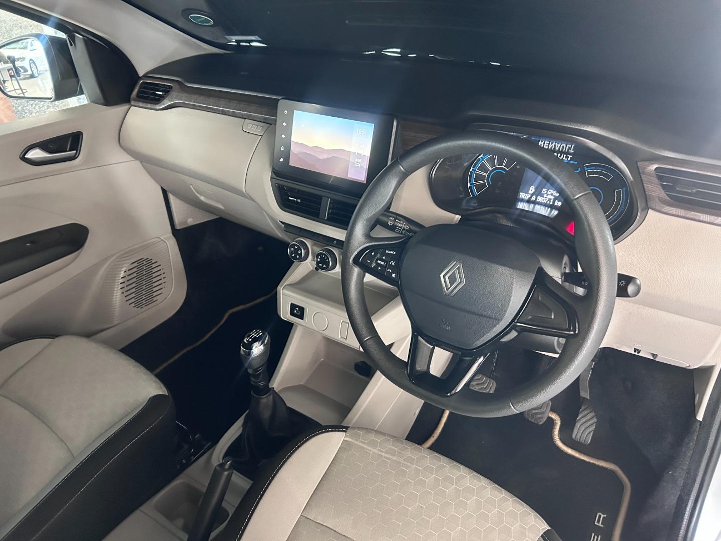 2026 Renault Triber 1.0 Techno