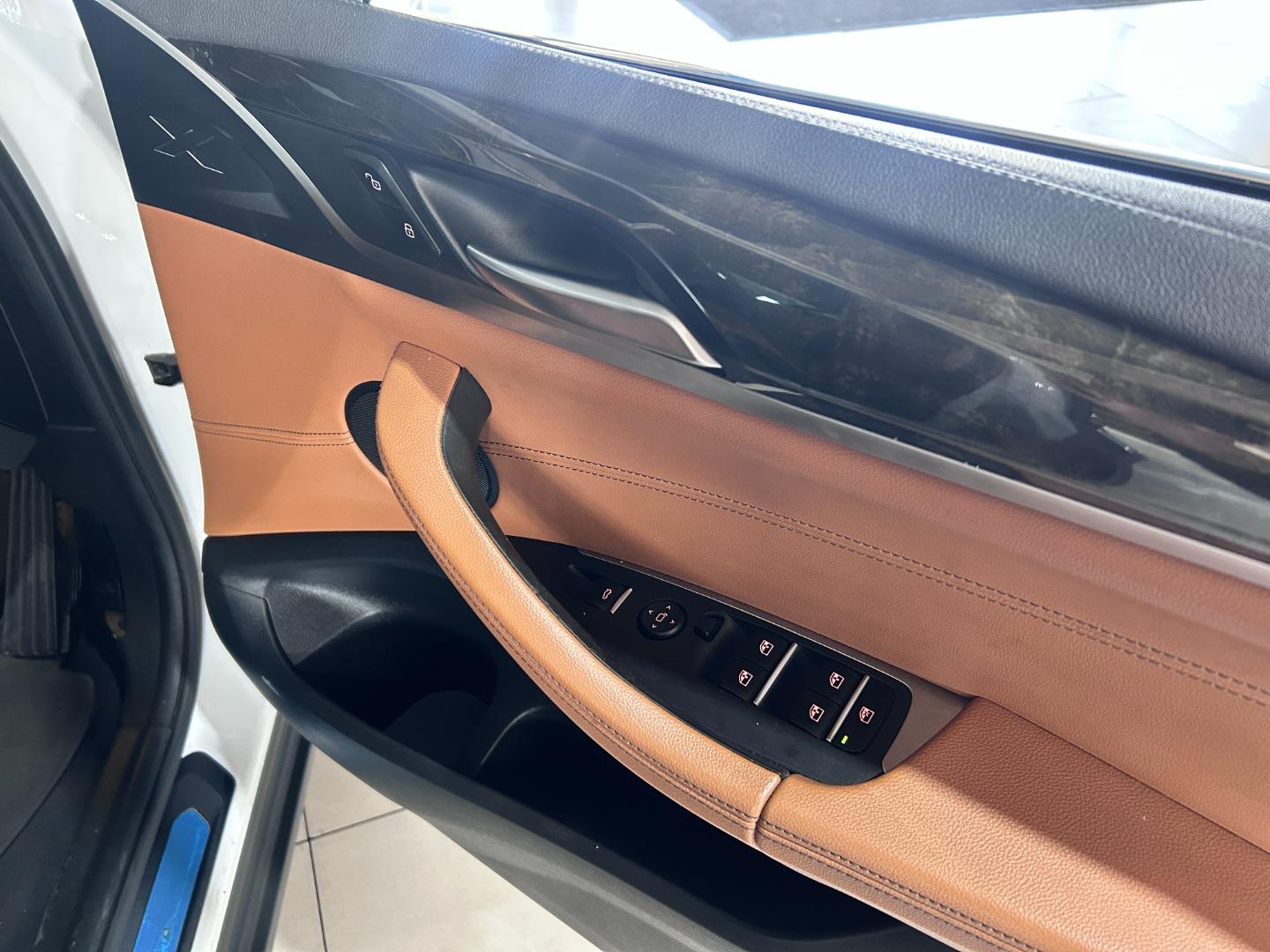 2019 BMW X3 xDrive20i Luxury Line