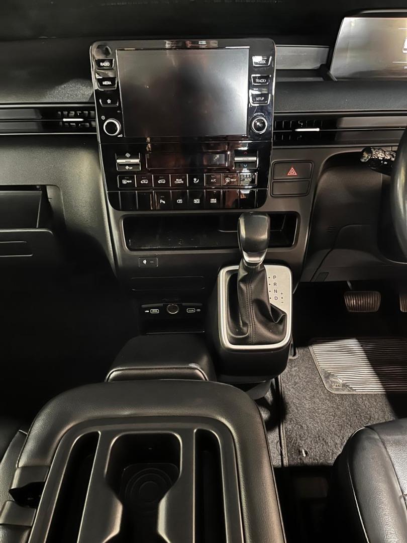 2023 Hyundai Staria 2.2D Executive 9-seater