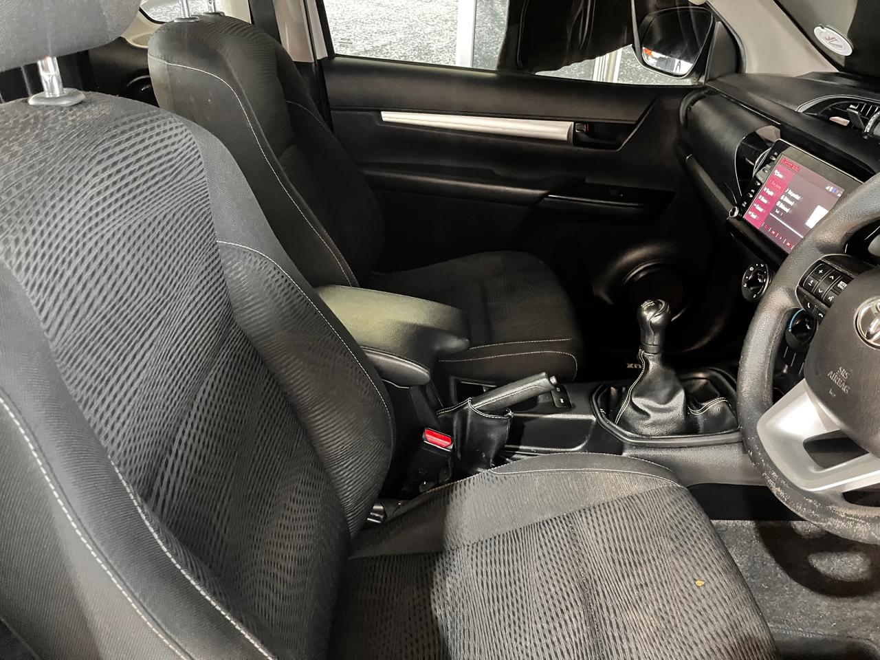 2022 Toyota Hilux 2.4GD-6 Xtra Cab Raider