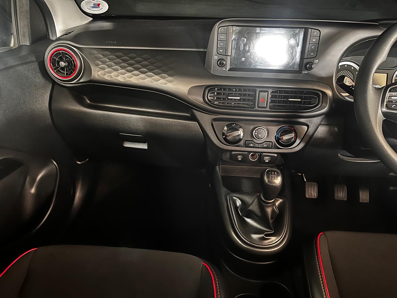 2024 Hyundai Grand i10 1.0 Motion Hatch Manual