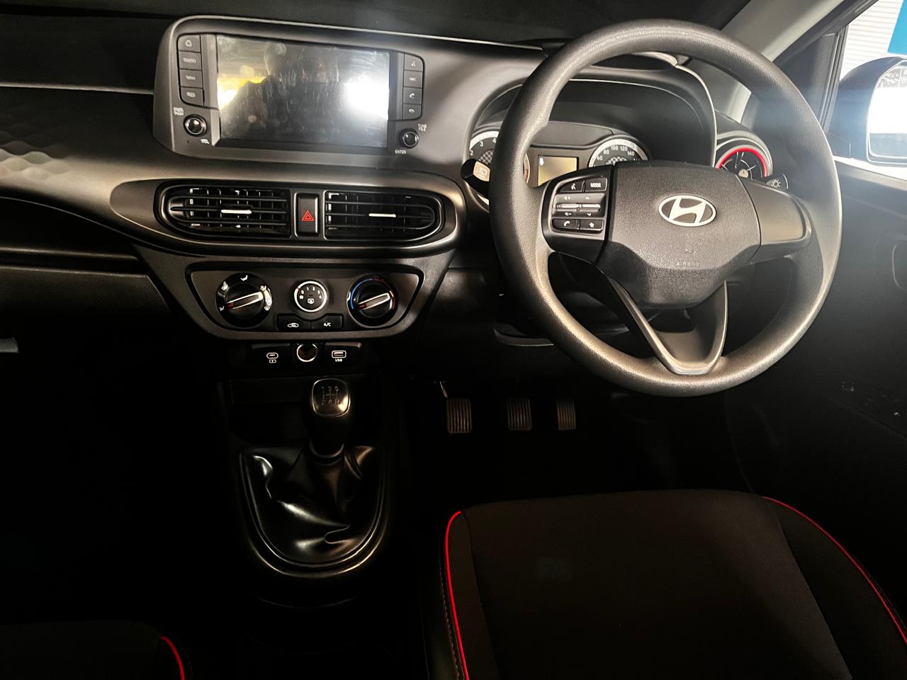 2024 Hyundai Grand i10 1.0 Motion Hatch Manual