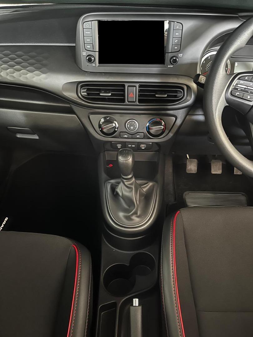 2024 Hyundai Grand i10 1.0 Motion Hatch Manual