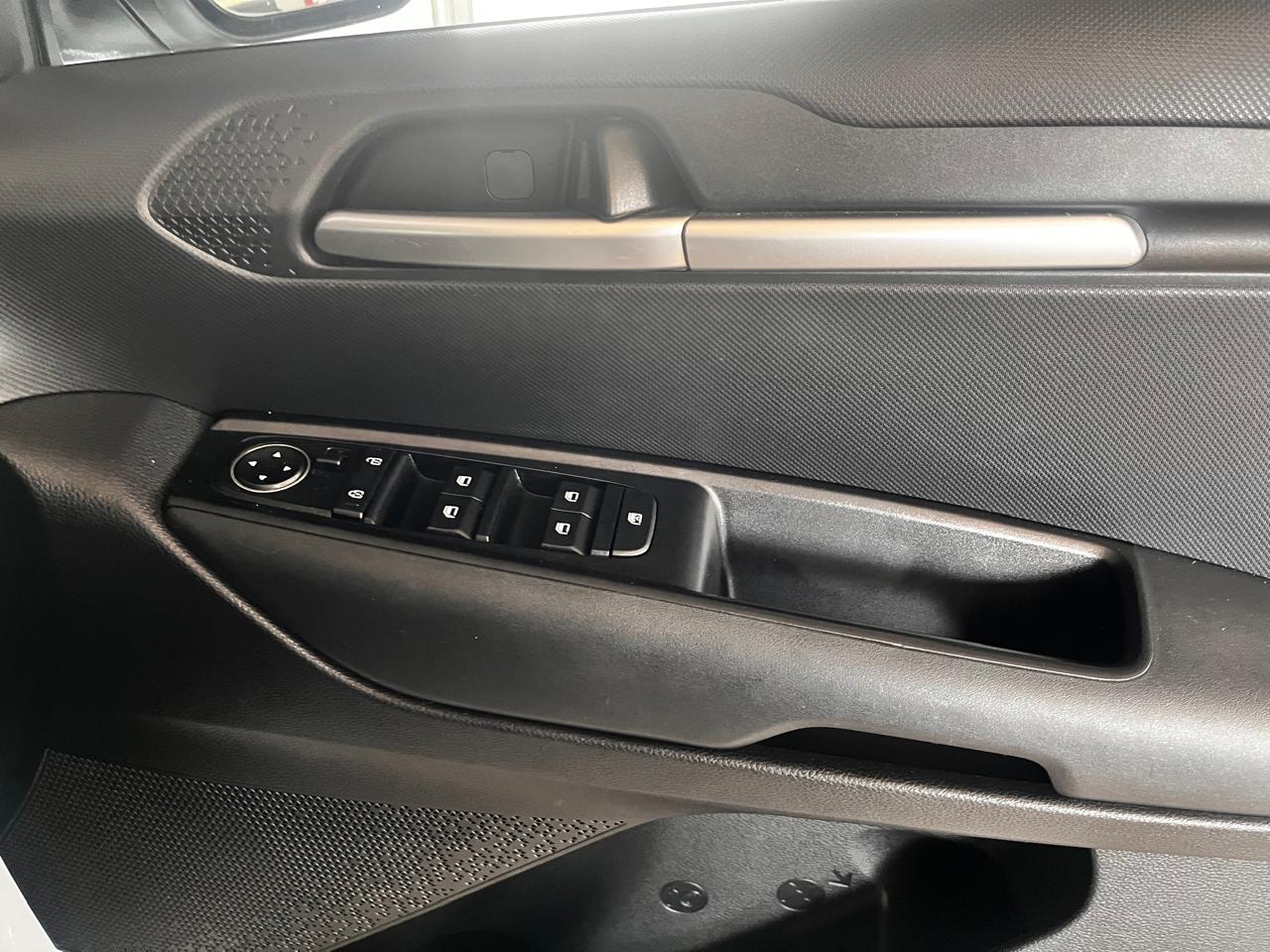 2025 Kia Sonet 1.5 LS Auto