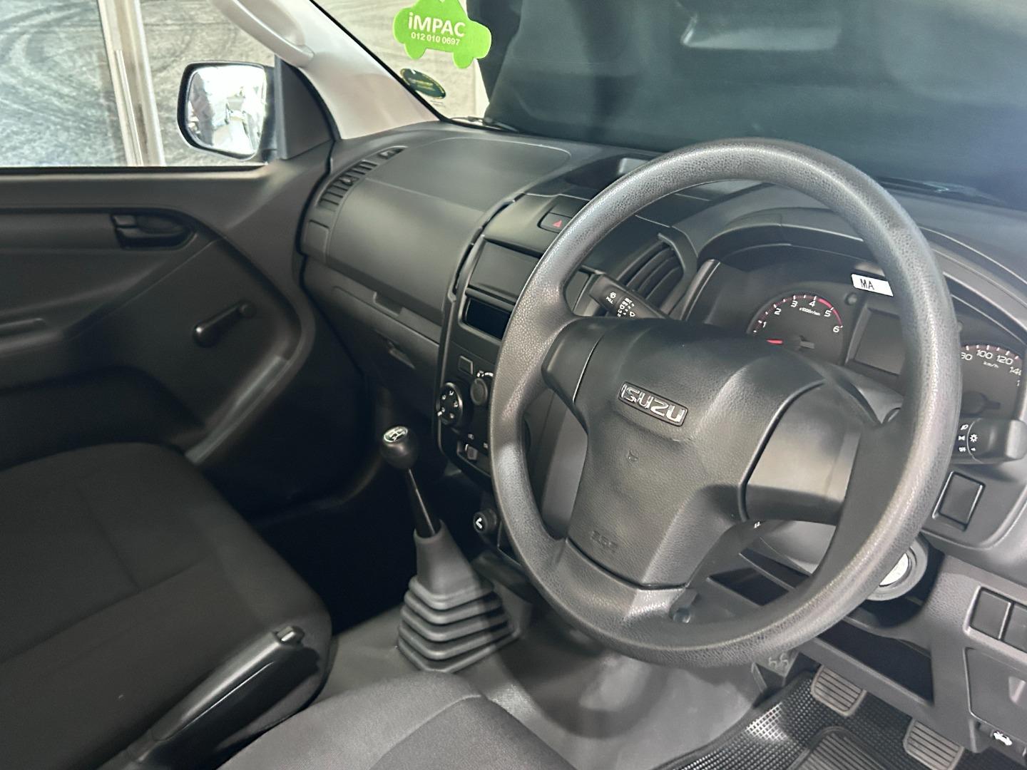 2026 Isuzu D-Max 250C Fleetside S/C P/U