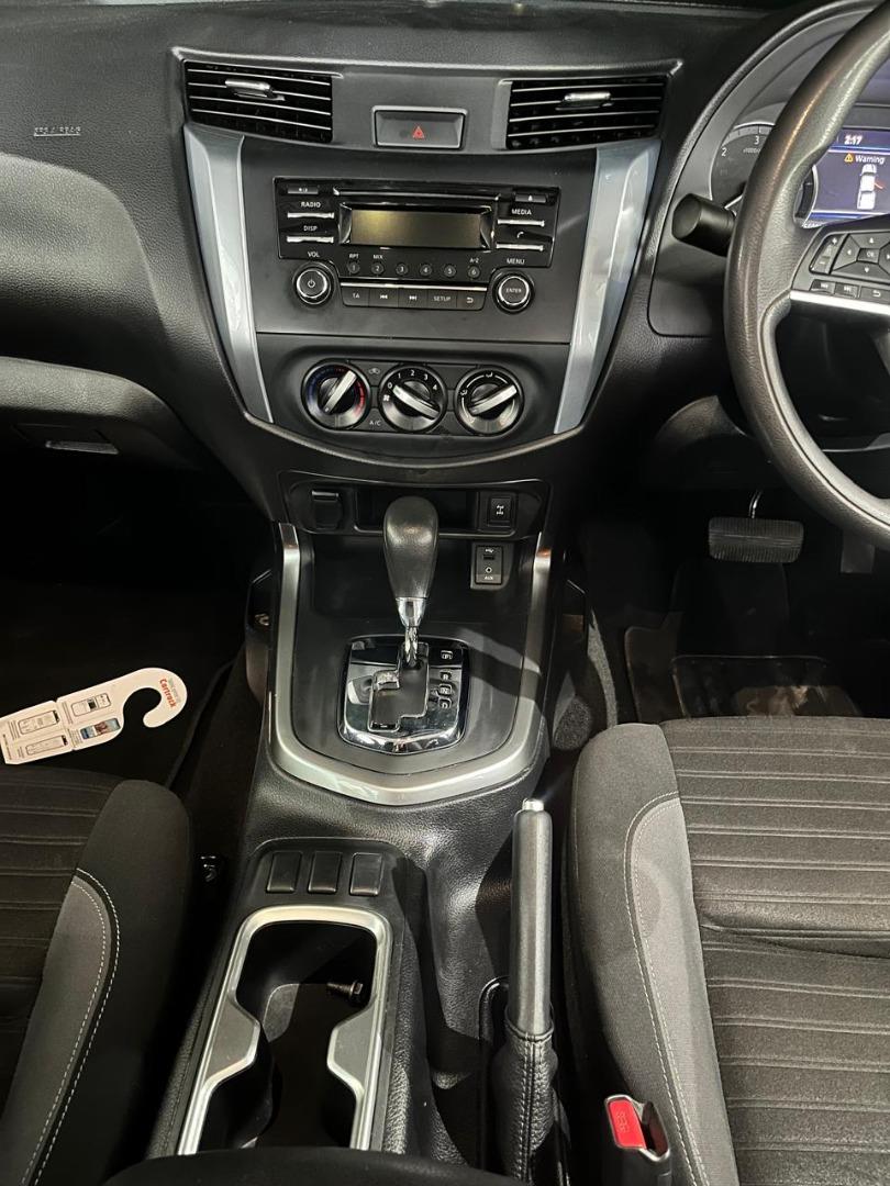 2022 Nissan Navara 2.5DDTi Double Cab SE Plus Auto