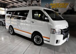 2015 Toyota Quantum 2.7 GL 10-seater bus