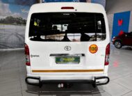 2015 Toyota Quantum 2.7 GL 10-seater bus