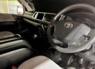 2015 Toyota Quantum 2.7 GL 10-seater bus