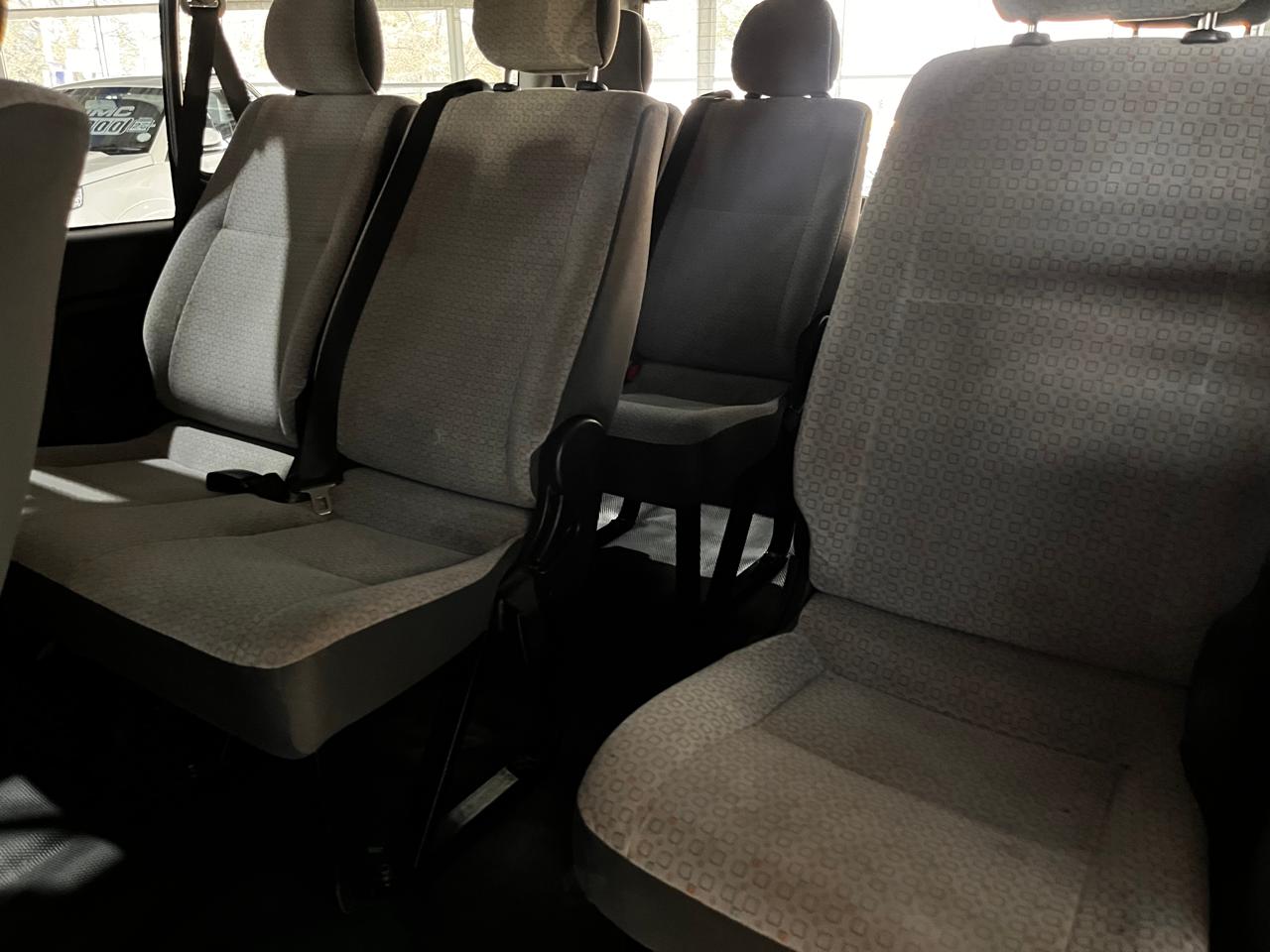 2015 Toyota Quantum 2.7 GL 10-seater bus