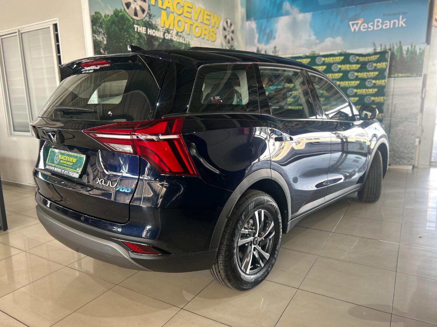 2025 Mahindra XUV700 2.0T AX5