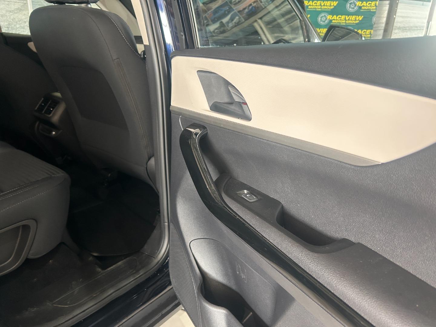 2025 Mahindra XUV700 2.0T AX5