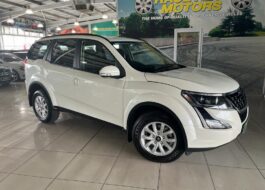 2023 Mahindra XUV500 2.2CRDe W6