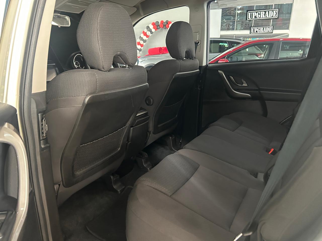 2023 Mahindra XUV500 2.2CRDe W6