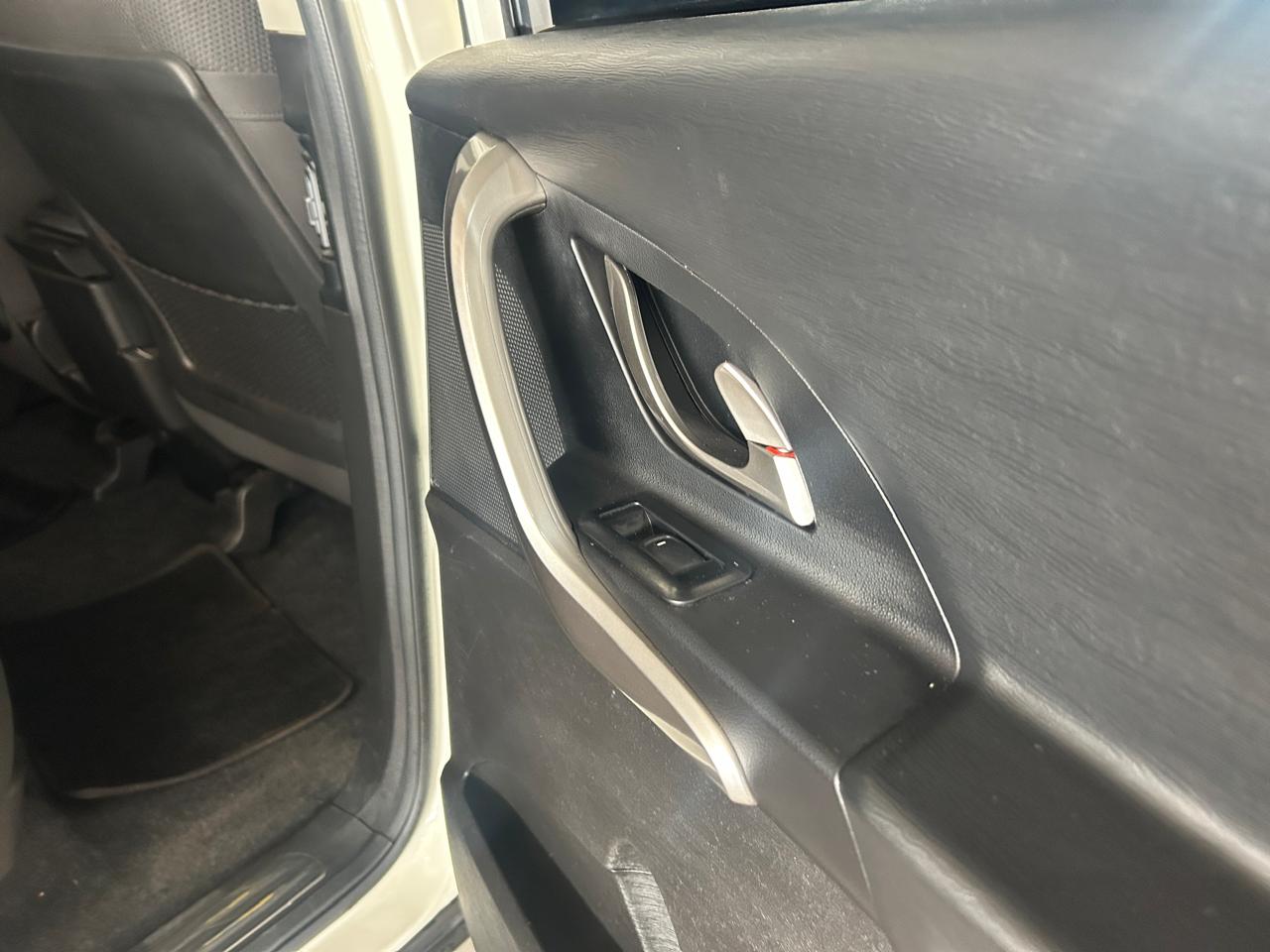 2023 Mahindra XUV500 2.2CRDe W6