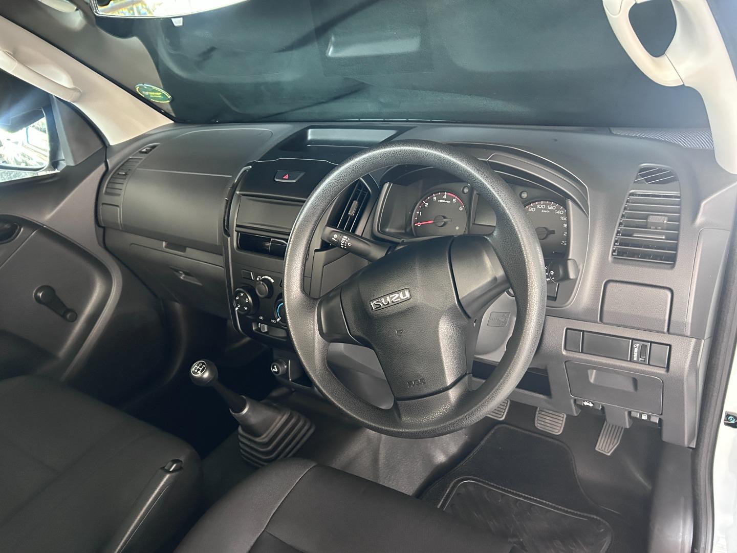 2026 Isuzu D-Max Gen 6 250 Single Cab Fleetside Safety