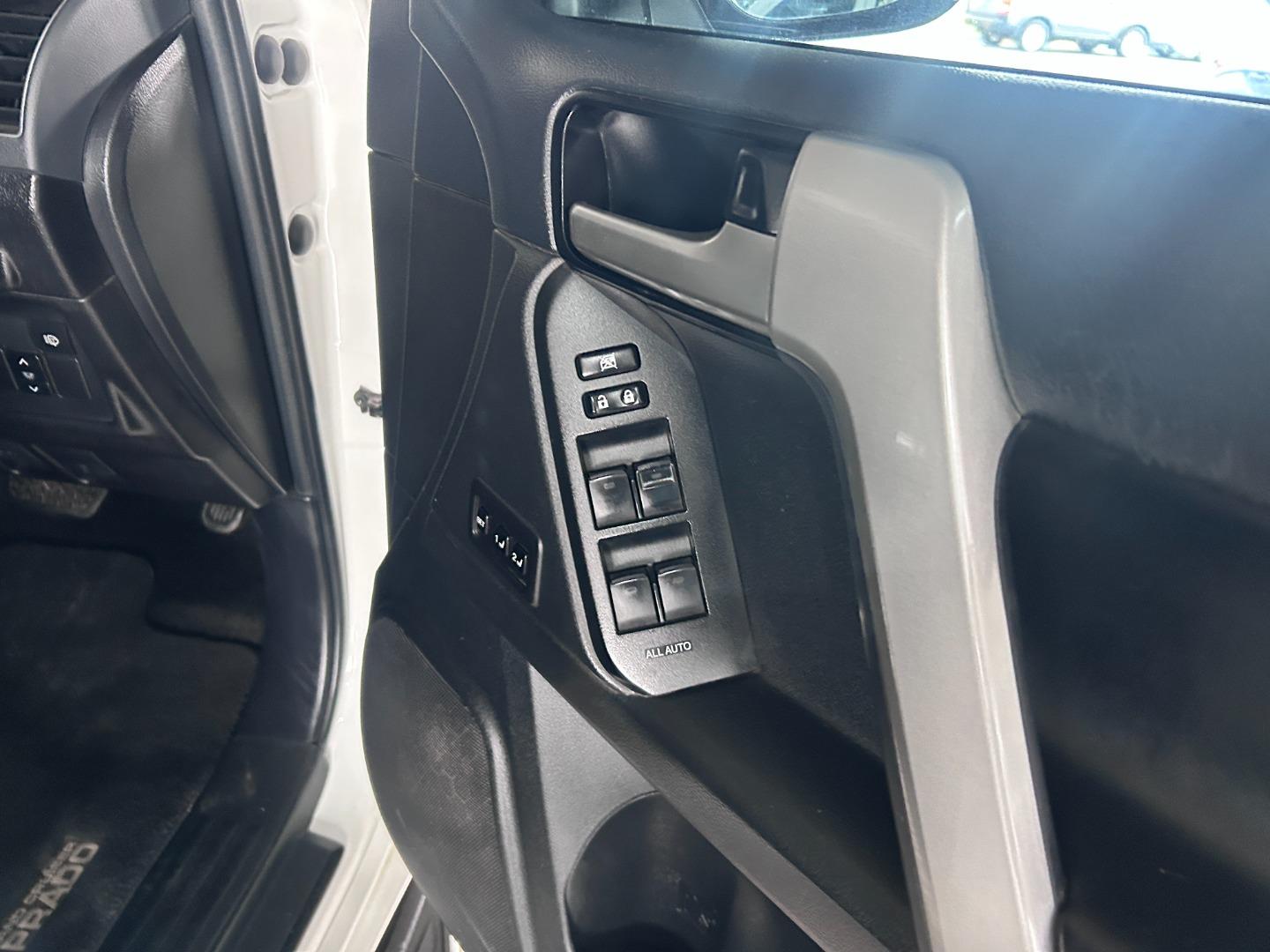 2020 Toyota Land Cruiser Prado 2.8GD VX