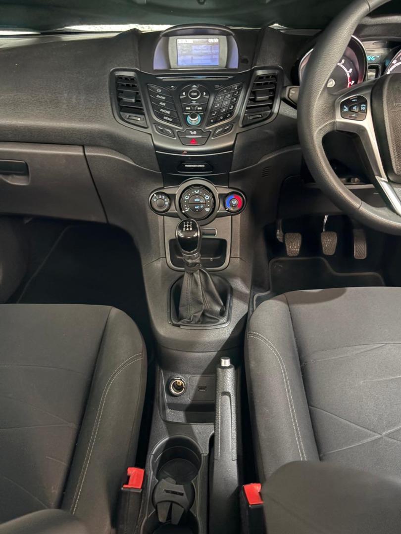 2017 Ford Fiesta 5-Door 1.0T Trend