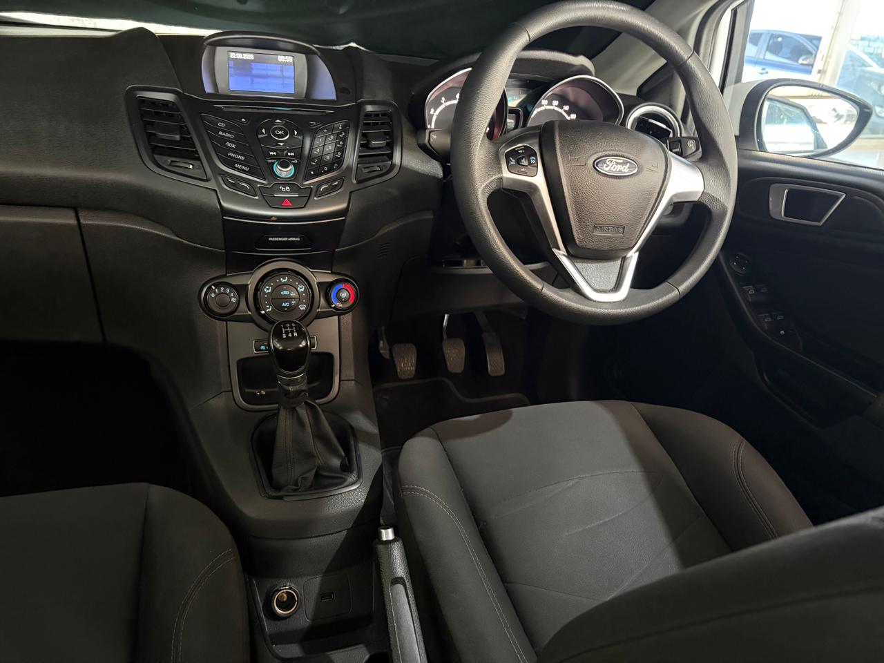 2017 Ford Fiesta 5-Door 1.0T Trend