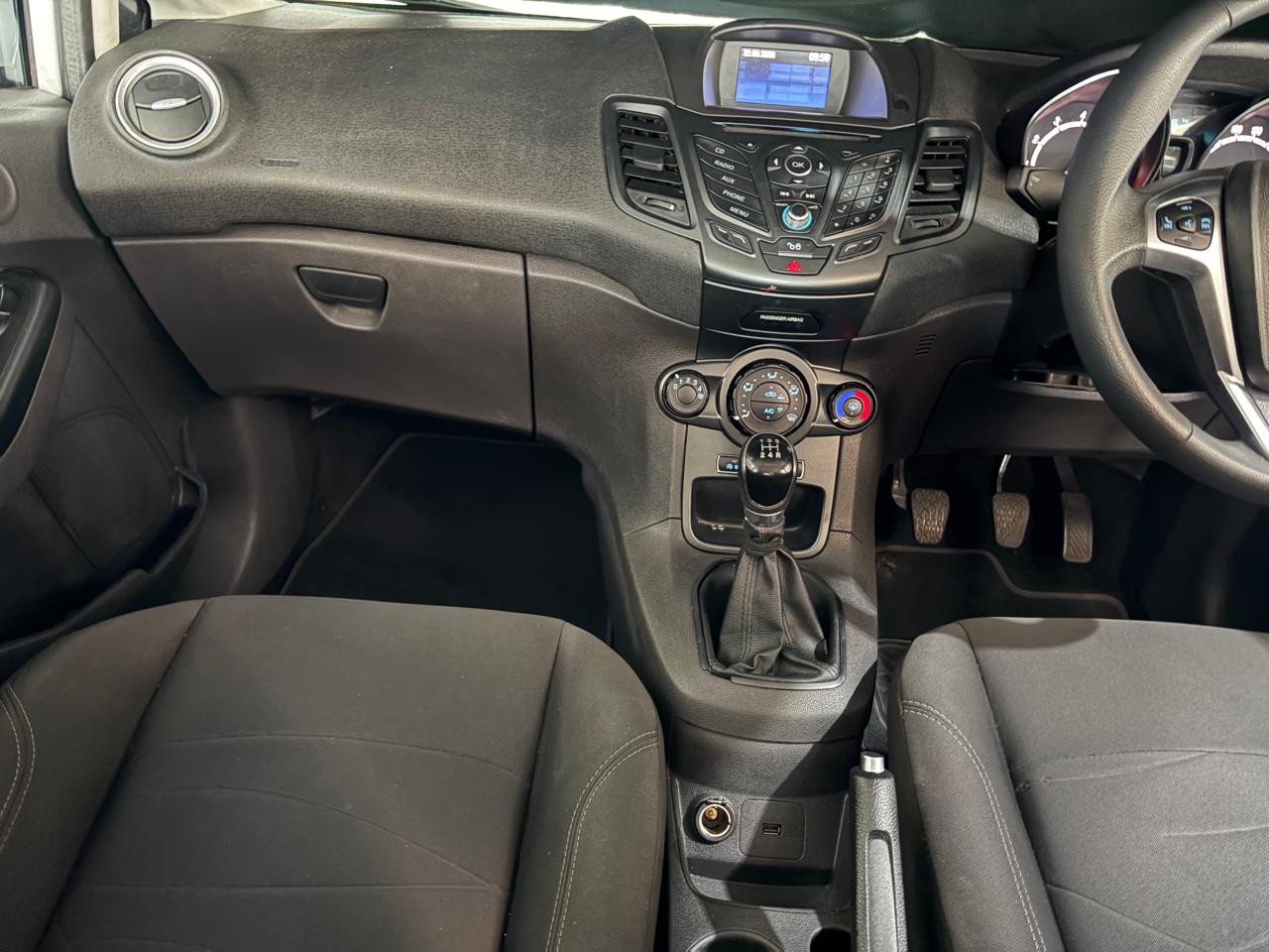2017 Ford Fiesta 5-Door 1.0T Trend