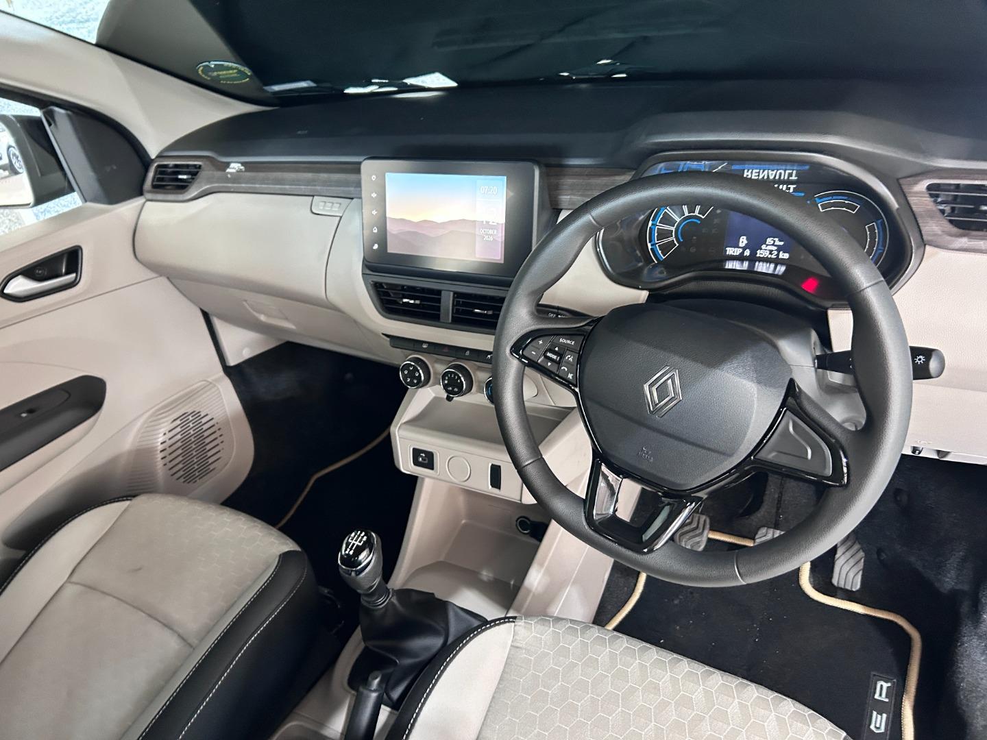 2026 Renault Triber 1.0 Techno