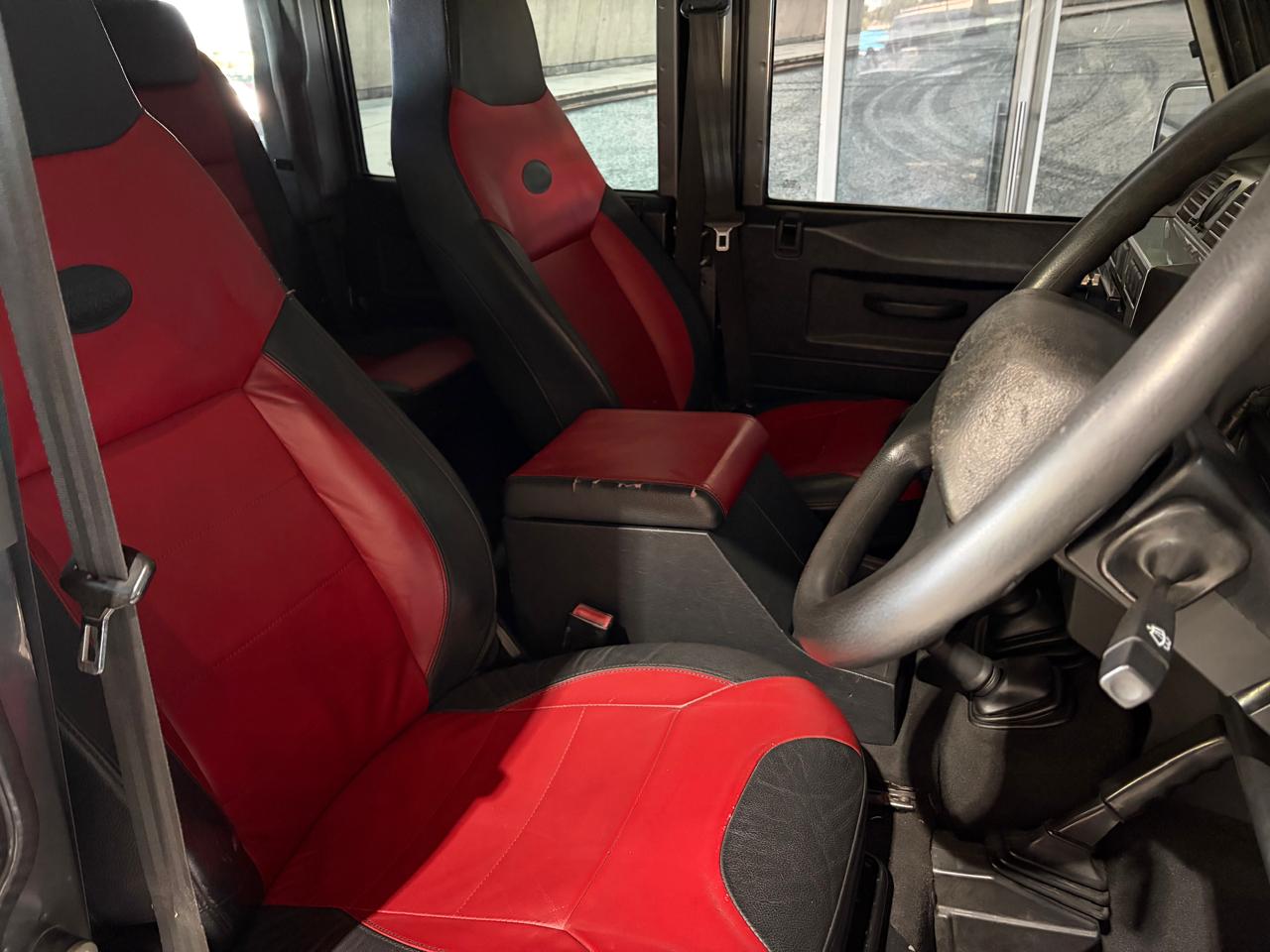 2014 Land Rover Defender 110 TDi Station Wagon
