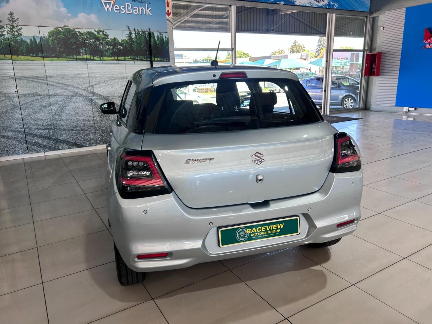 2025 Suzuki Swift 1.2 GLX Manual