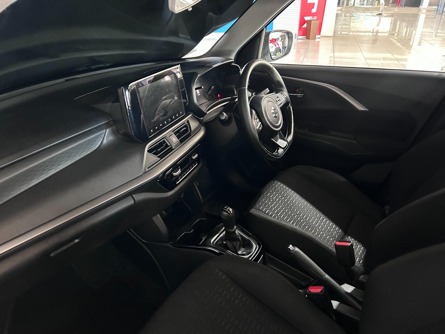 2025 Suzuki Swift 1.2 GLX Manual